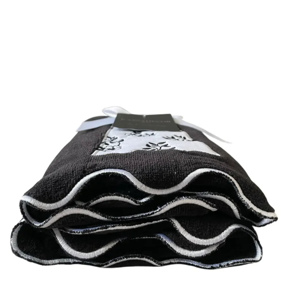 Kassa Decor Halloween Ghost Hand Towels 18x28 Plush Black & White Set of 2 New